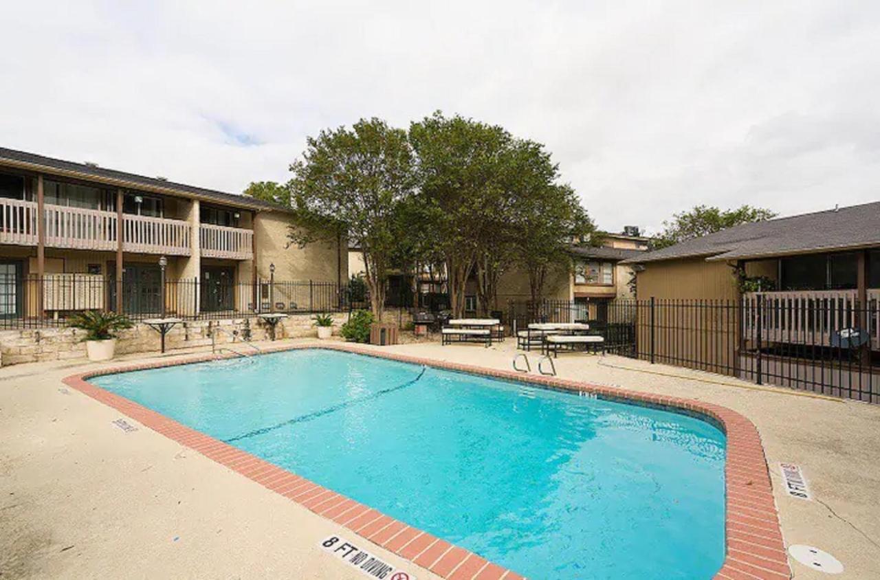 Condo Near Downtown Austin - 2Br エクステリア 写真